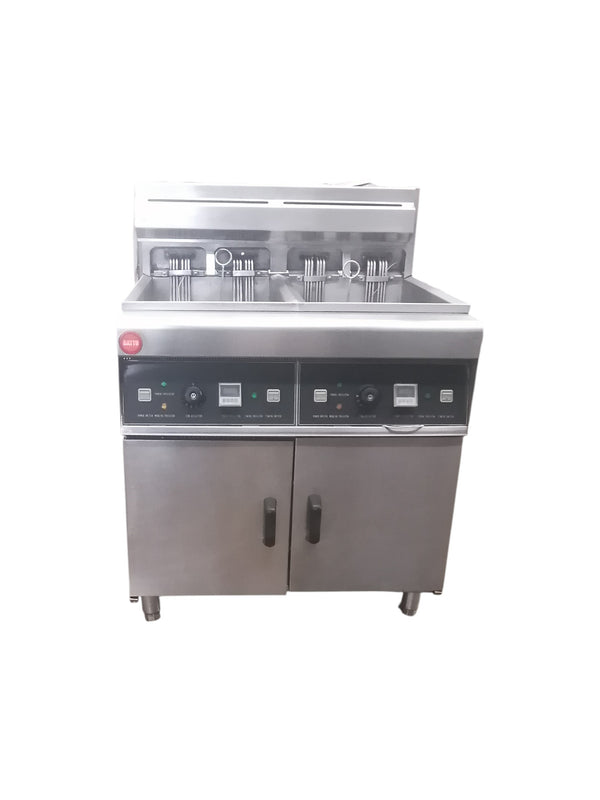 2x 28L Electrical Fryer - Secondhand